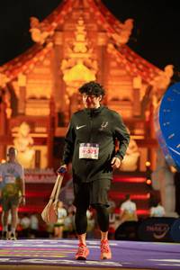 BIB: 575
                            <button type="button" onclick="openModal(22479195)" class="btn btn-primary btn-sm float-right btn-popup" data-toggle="modal" data-target=".modal-high-quality">
                        <i class="fas fa-shopping-cart"></i> Add to Cart
                    </button>
                                            <button type="button" onclick="isThisMe(22479195, true)" class="btn btn-success btn-sm float-right btn-popup btn-isme hidden" data-toggle="tooltip" data-placement="bottom" title="นี่คือรูปของคุณใช่ไหม คลิกที่นี่เพื่อเอาเข้าอัลบั้ม">
                        <i class="fas fa-plus"></i> Add to album
                    </button>
                    <button type="button" onclick="isThisMe(22479195, false)" class="btn btn-warning btn-sm float-right btn-popup btn-isnotme hidden">
                        <i class="fas fa-ban"></i> Remove from album
                    </button>